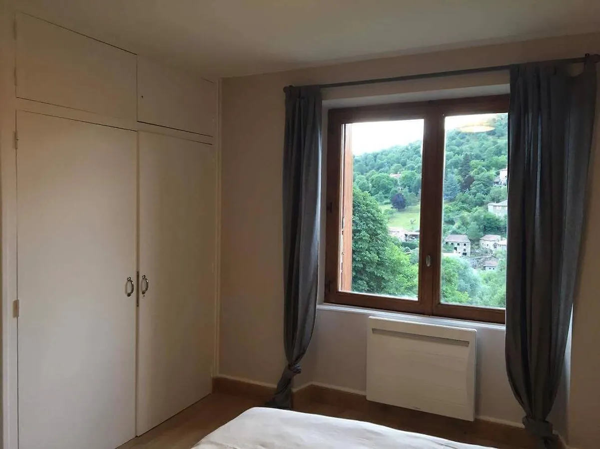 *** Bed & Breakfast Hotel De La Poste Villeneuve-d'Allier France